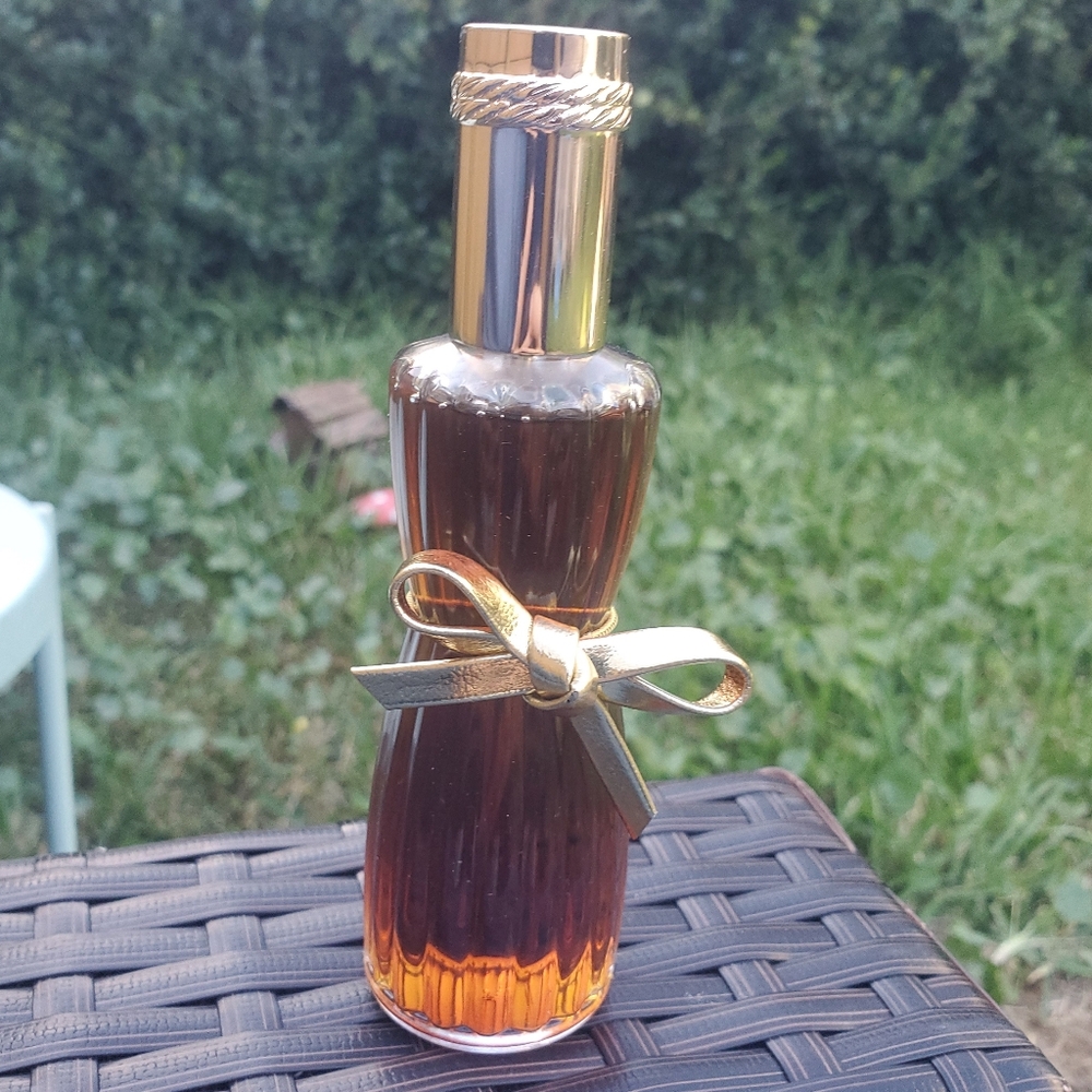 Estée Lauder Youth Dew